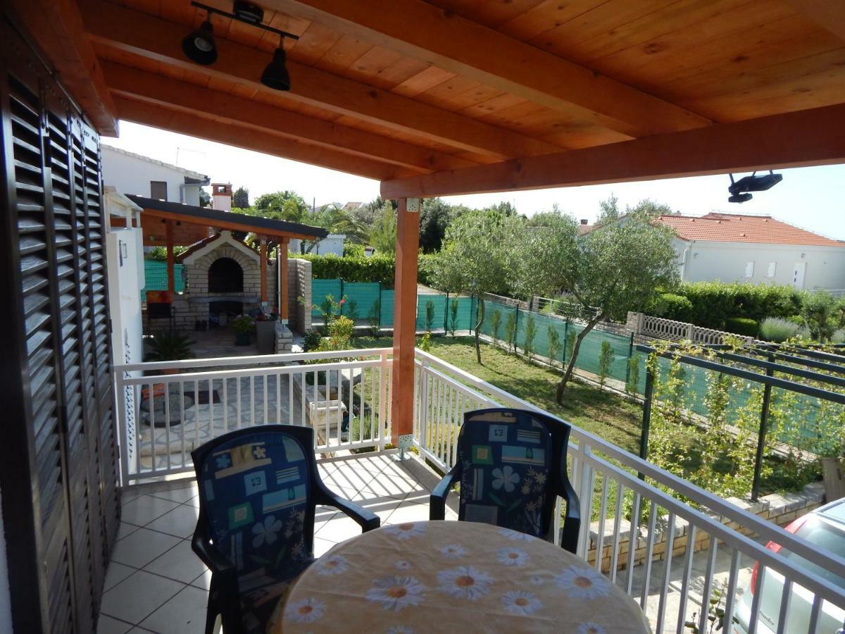 Apartman Duje Петрчане Экстерьер фото